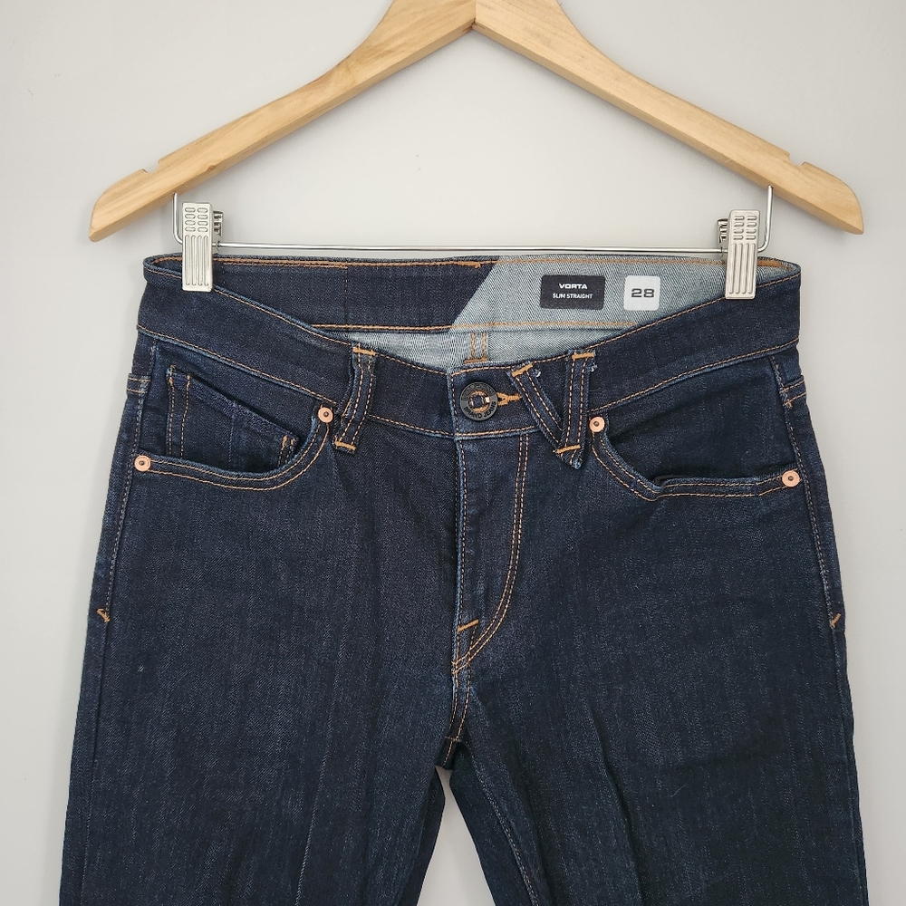 Volcom Dark Blue Straight Leg Jeans Classic Style Size 28 - Picture 2 of 8